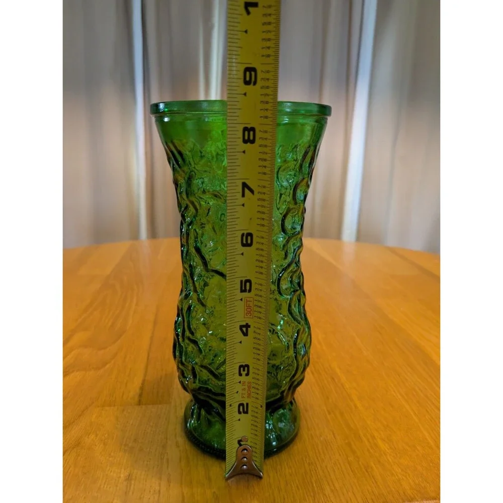 Vintage Hoosier Glass Tall Emerald Green Textured Crinkle Glass Vase 8.5